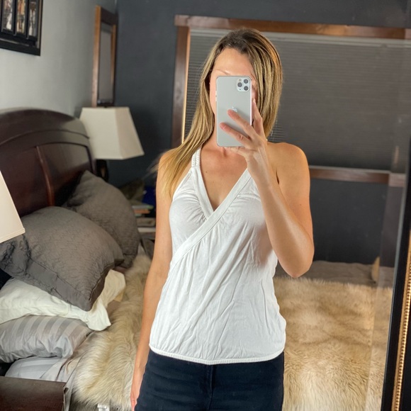 Club Monaco Tops - Club Monaco V-Neck Sleeveless Tank Top, Small